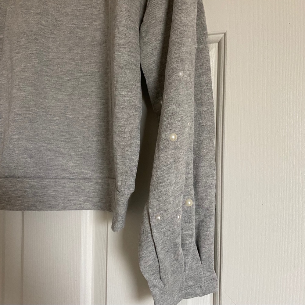 Ultra Flirt LongSleeve Sweatshirt Pearl Top Medium - Picture 4 of 9